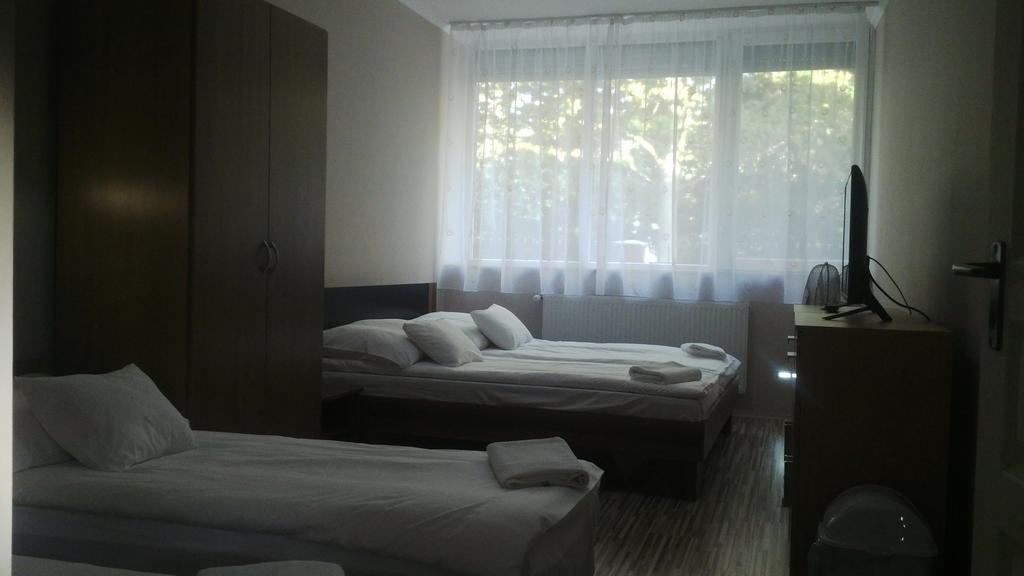 Harmony Panzio Bed & Breakfast Hajdúszoboszló Екстериор снимка