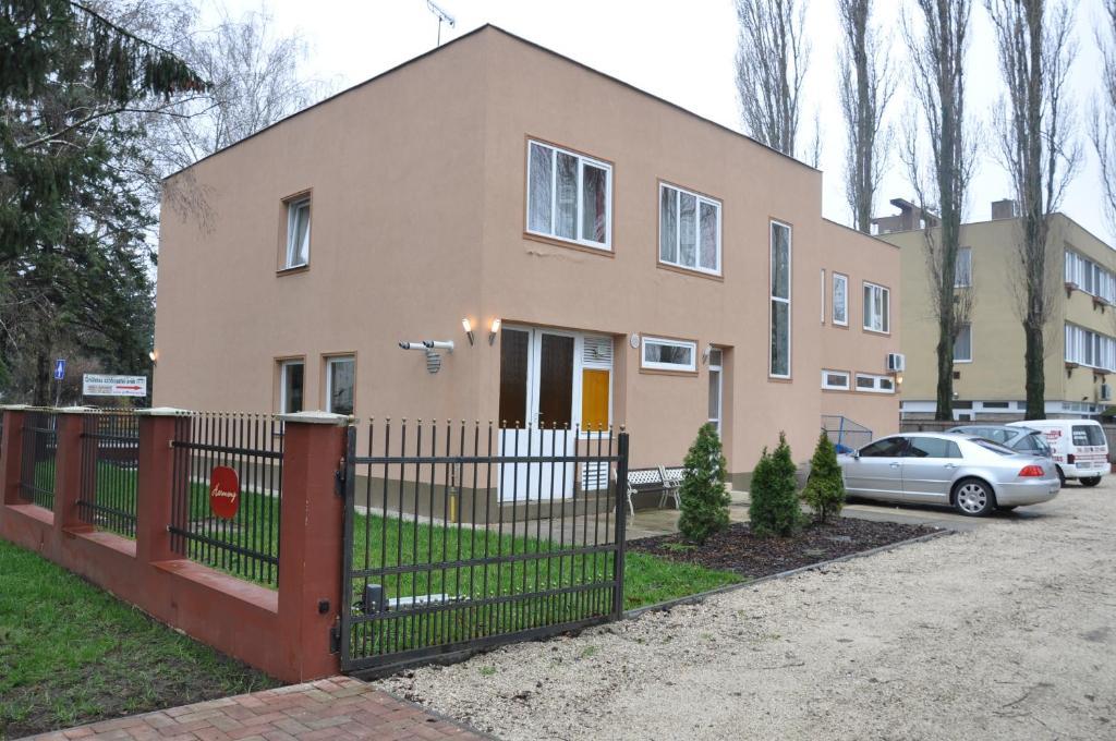 Harmony Panzio Bed & Breakfast Hajdúszoboszló Екстериор снимка
